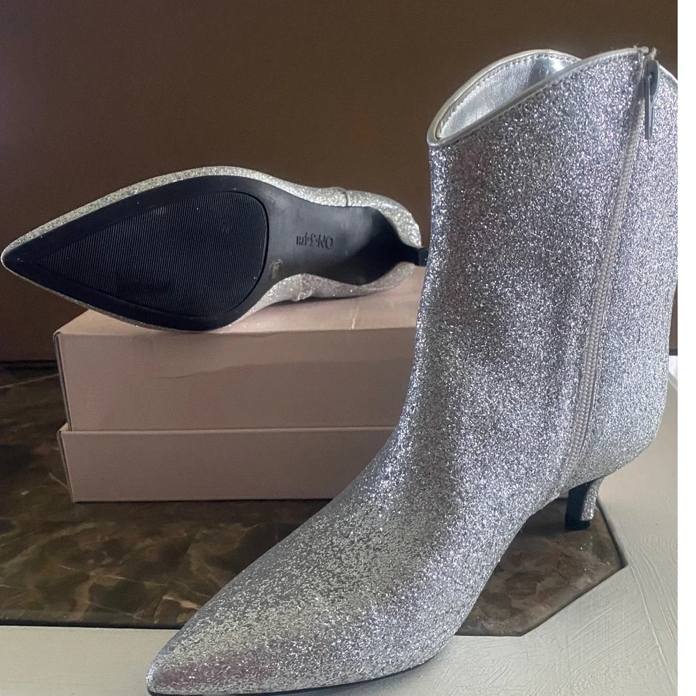 On 34th Aatira Silver Glitter Ankle Boots Kitten Heel Pointed Toe Western 6M